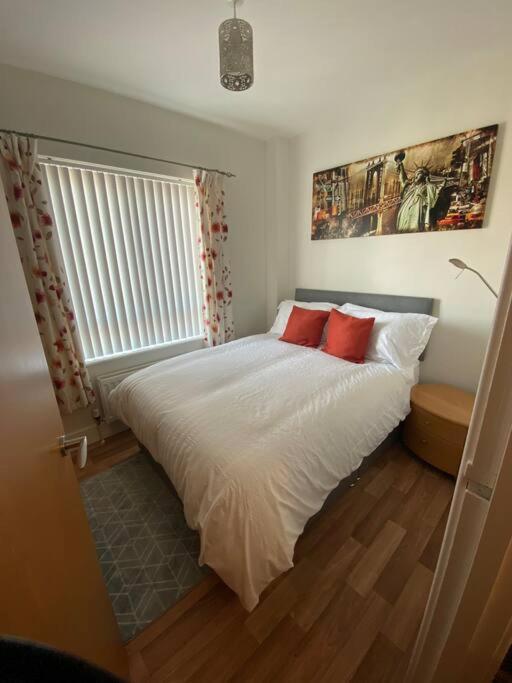 3 Bedroom Penthouse Apartment In Larne Exterior foto